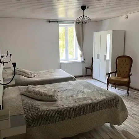 Le Moulin Au Fil De L'eau - 5 Moulin Busselin 52250 Orcevaux 3*